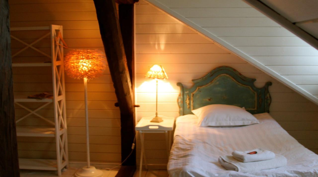 Ontika Boutique Guesthouse Værelse billede