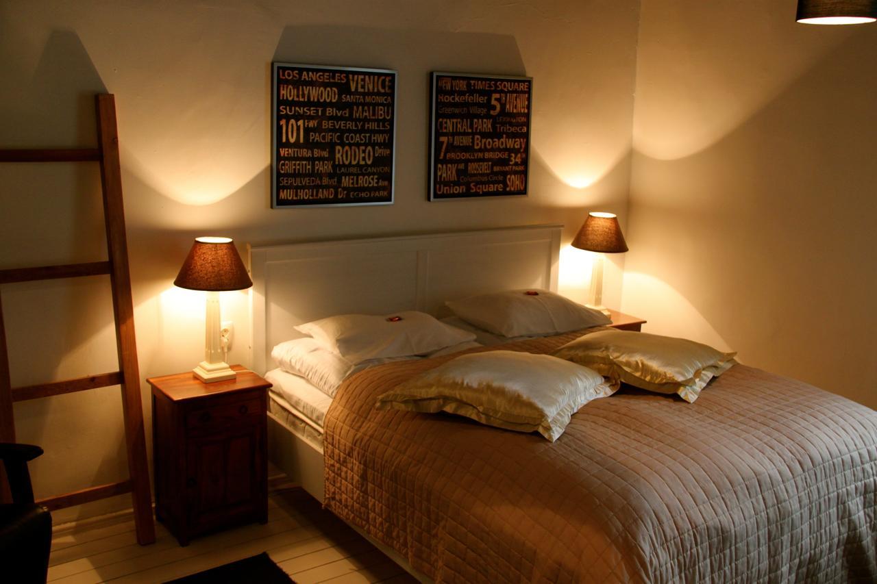 Ontika Boutique Guesthouse Værelse billede